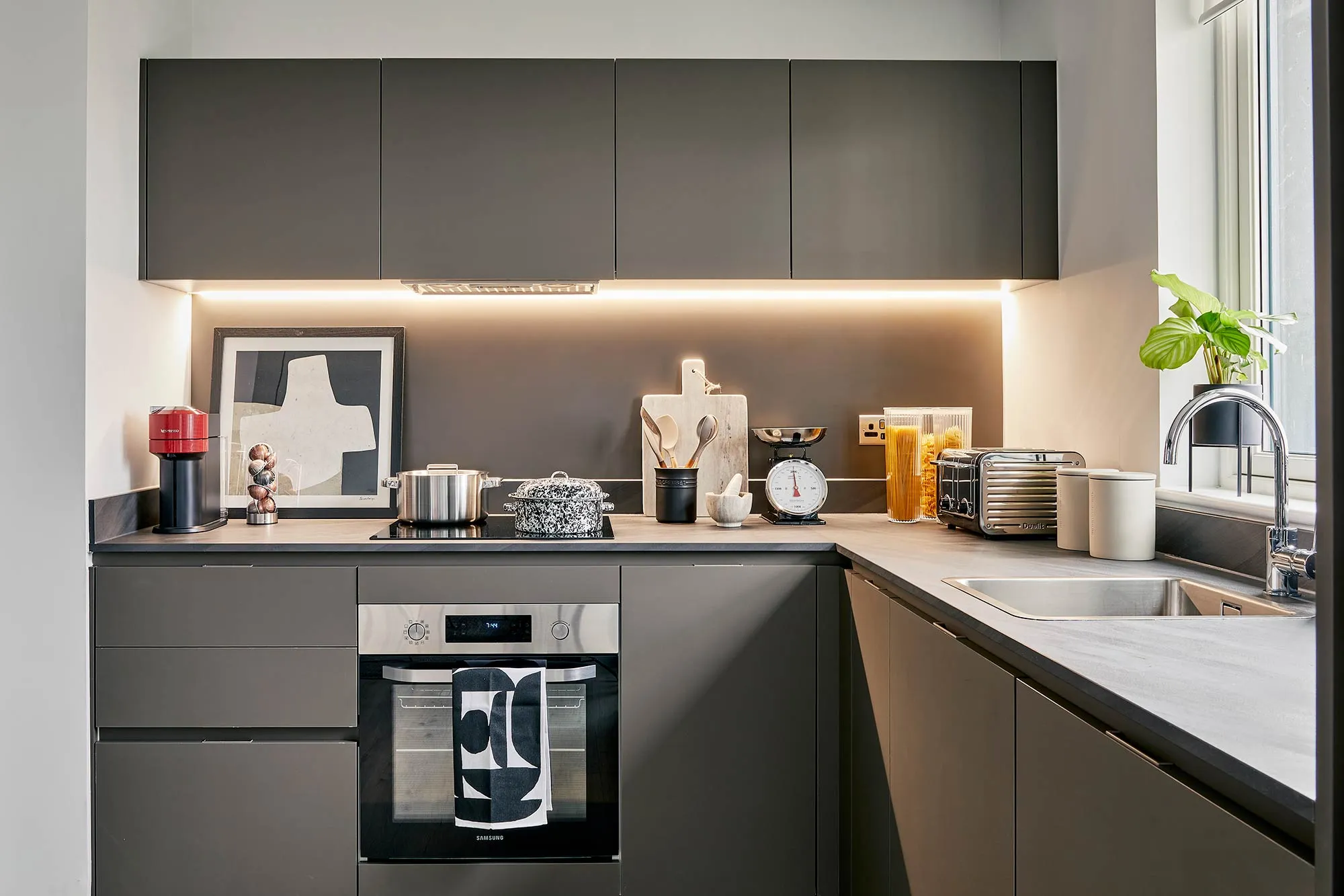 6. Kitchen